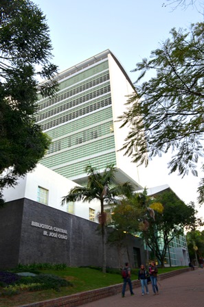 Zugzwang  Biblioteca Central Irmão José Otão – PUCRS